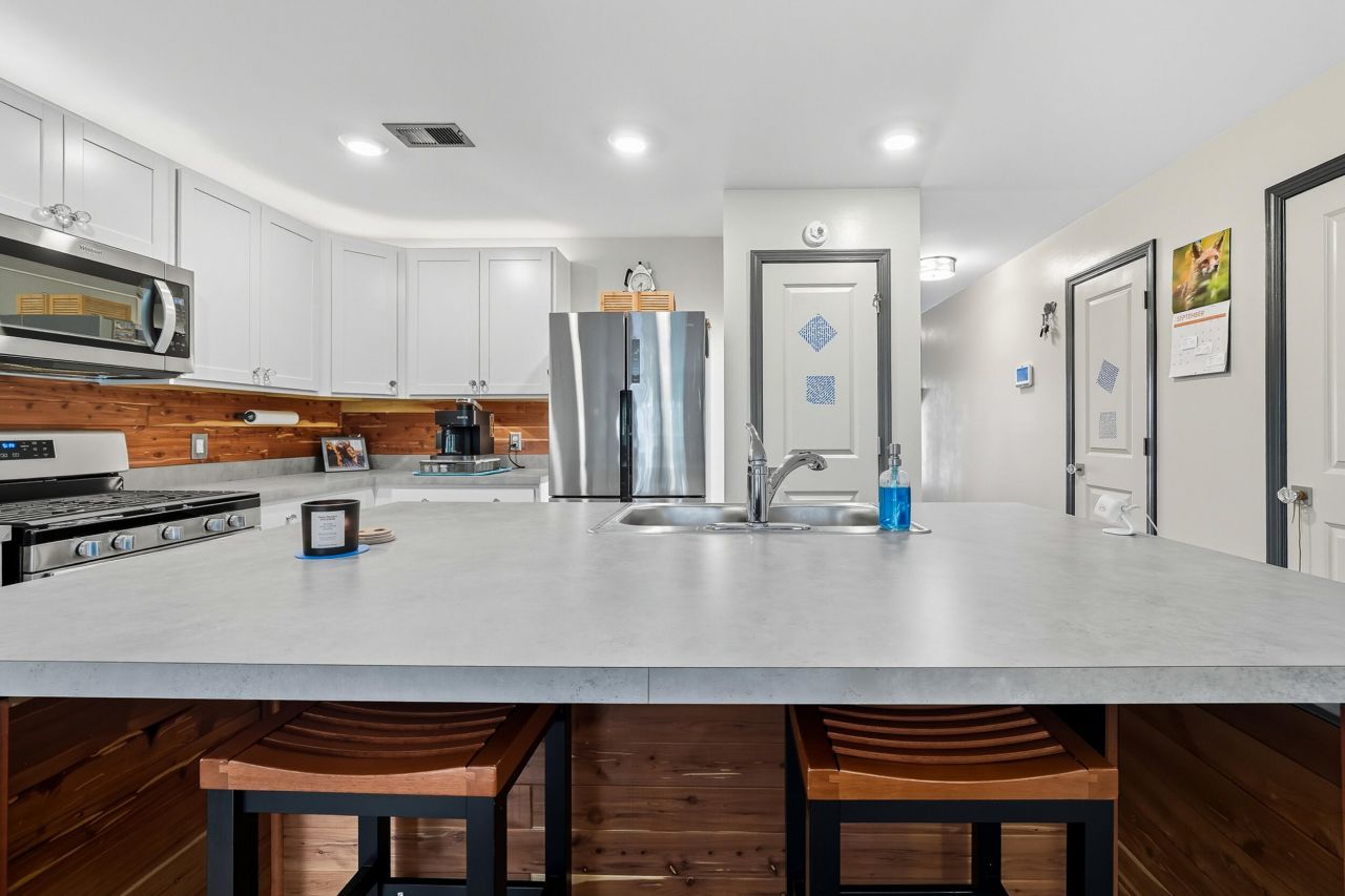 219 Cozy Brook Court Photo 11