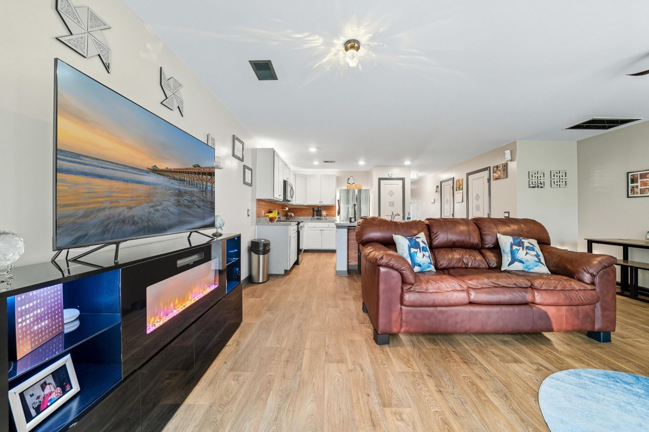 219 Cozy Brook Court Photo 17