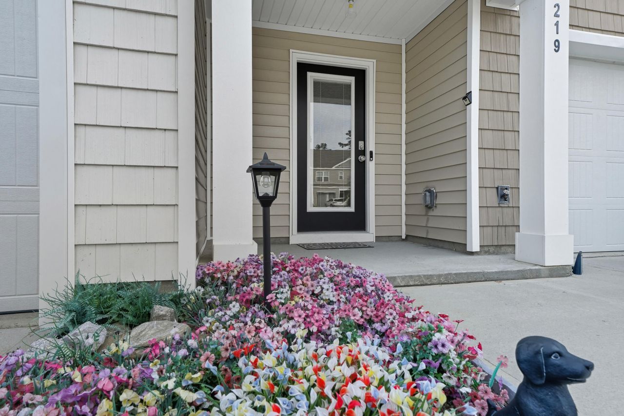 219 Cozy Brook Court Photo 6