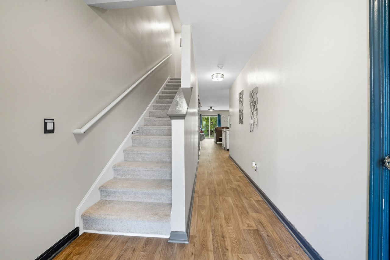 219 Cozy Brook Court Photo 8