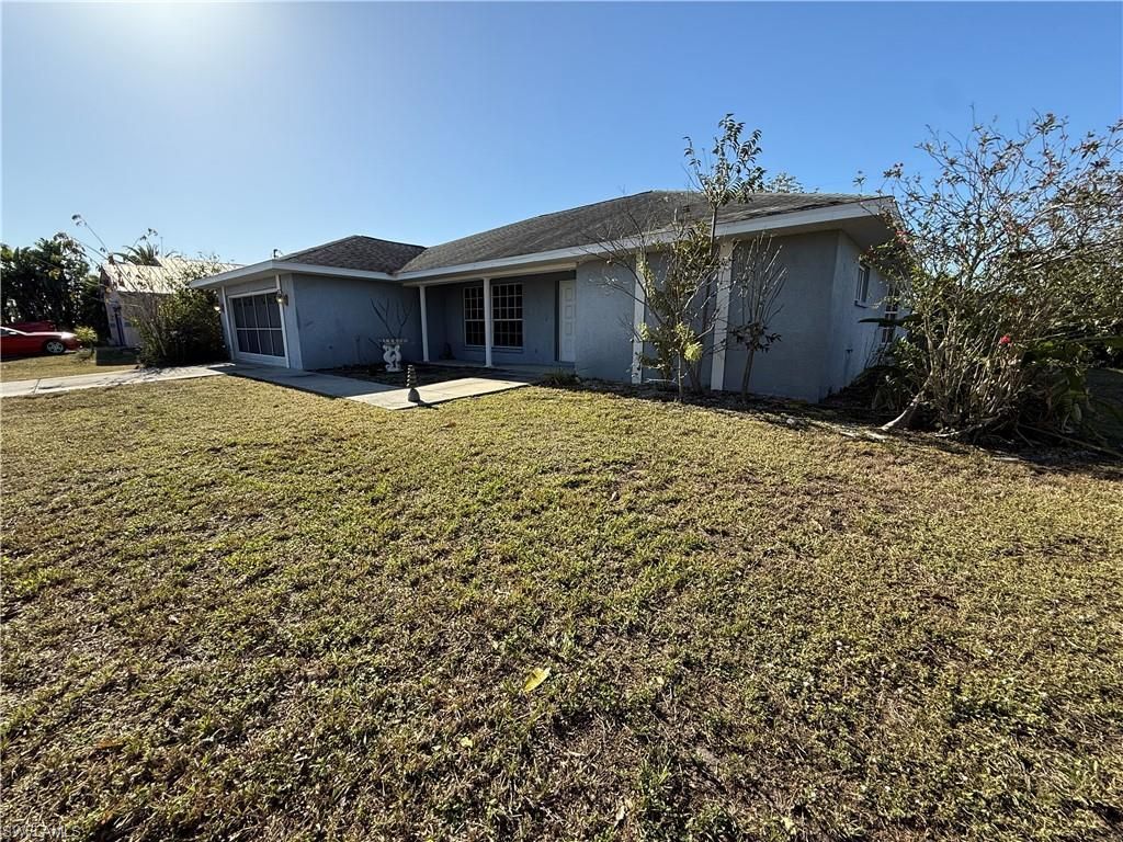 132 Dania Cir , Lehigh Acres, FL 33936 Photo