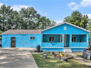 5140 Booth Avenue, Kansas City, MO 64129