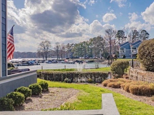 1125 Torrence Circle, Davidson, NC 28036