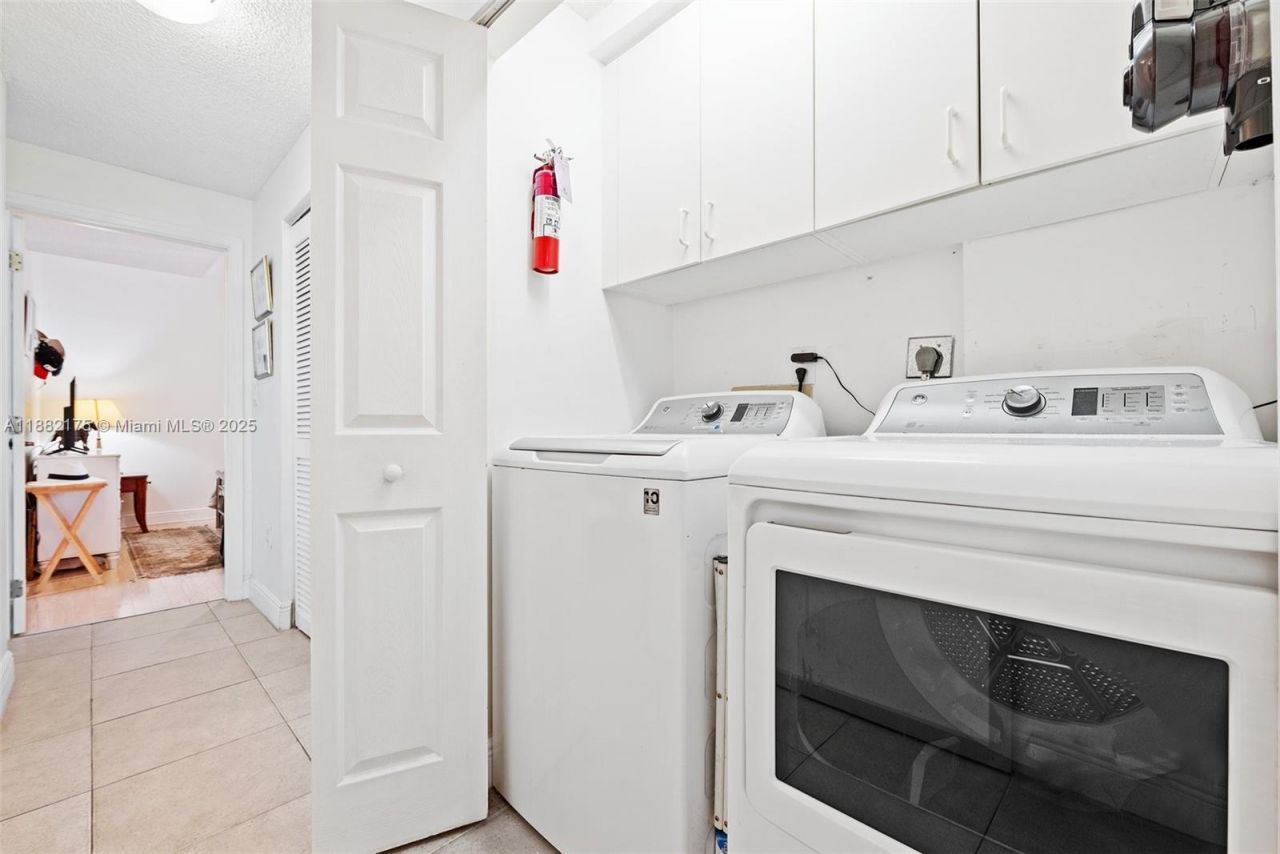 9805 NW 52nd St, Unit 216, Doral, FL 33178 Photo