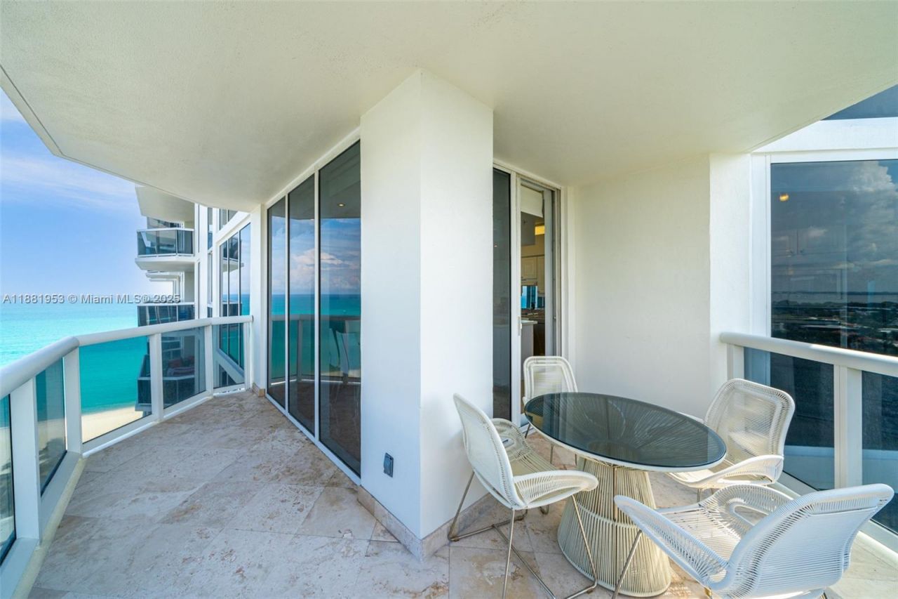 4779 Collins Ave, Unit 1707, Miami Beach, FL 33140 Photo