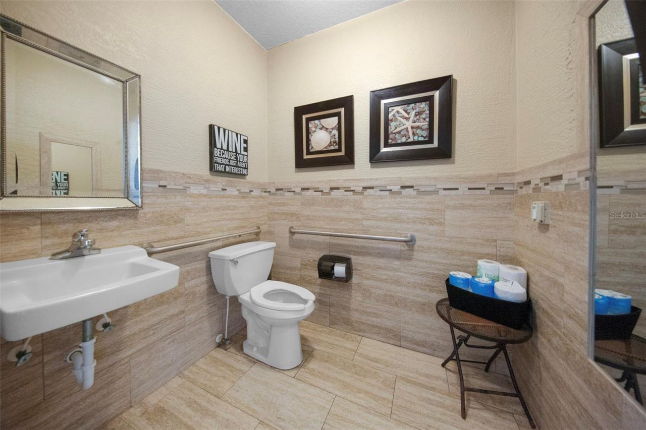 307 Flagler Avenue, Unit 101, New Smyrna Beach, FL 32169 Photo