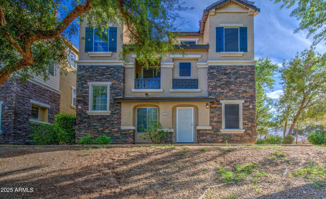 754 N Laguna Drive, Gilbert, AZ 85233 Main Photo