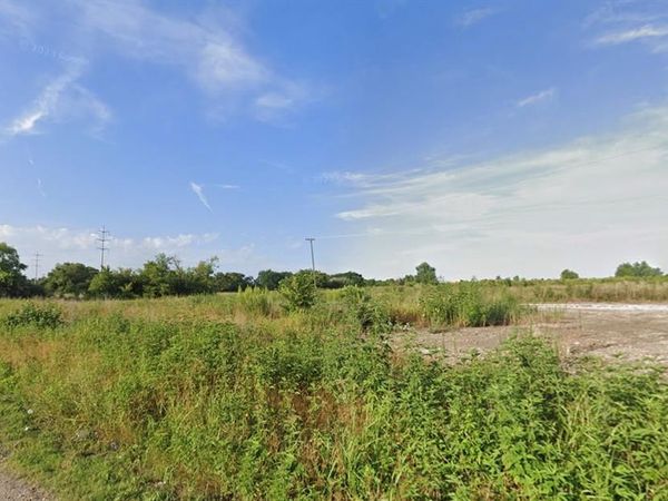 16 Millers Ferry Road , Hutchins, TX 75141