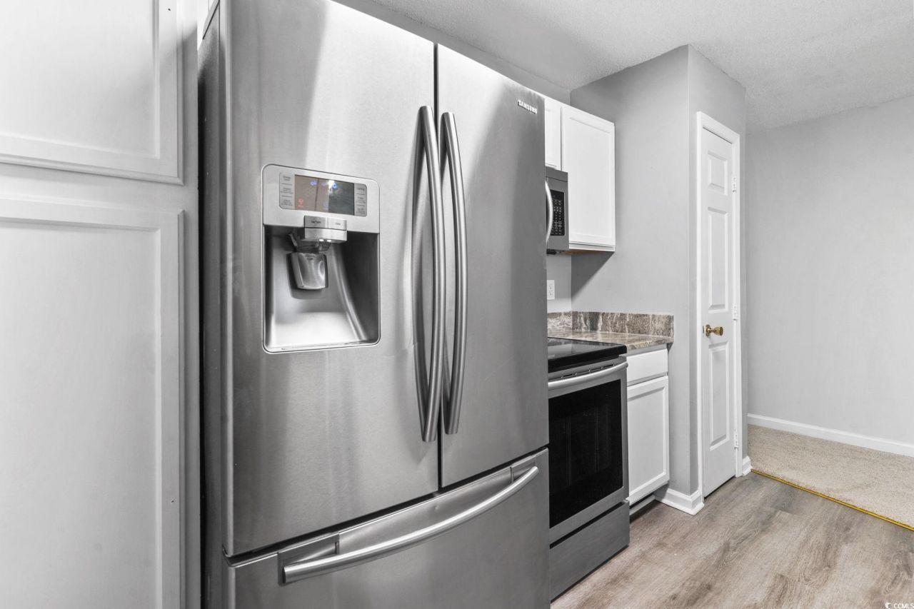 4243 Villas Dr. Photo 14