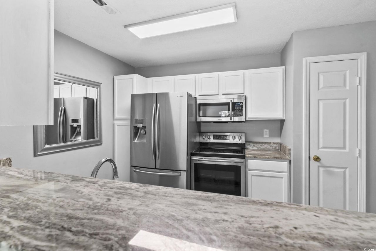 4243 Villas Dr. Photo 17