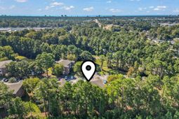 4243 Villas Dr. photo 4