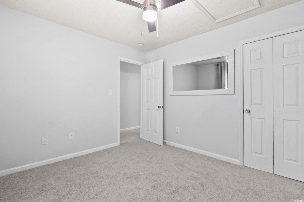 4243 Villas Dr. Photo 6