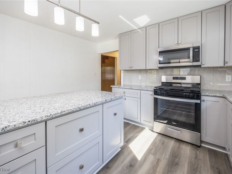 160 Poinciana Street, Newport, OH 45768 Photo 5