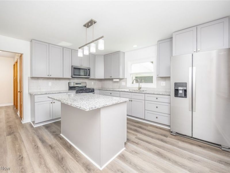 160 Poinciana Street, Newport, OH 45768 Photo 6