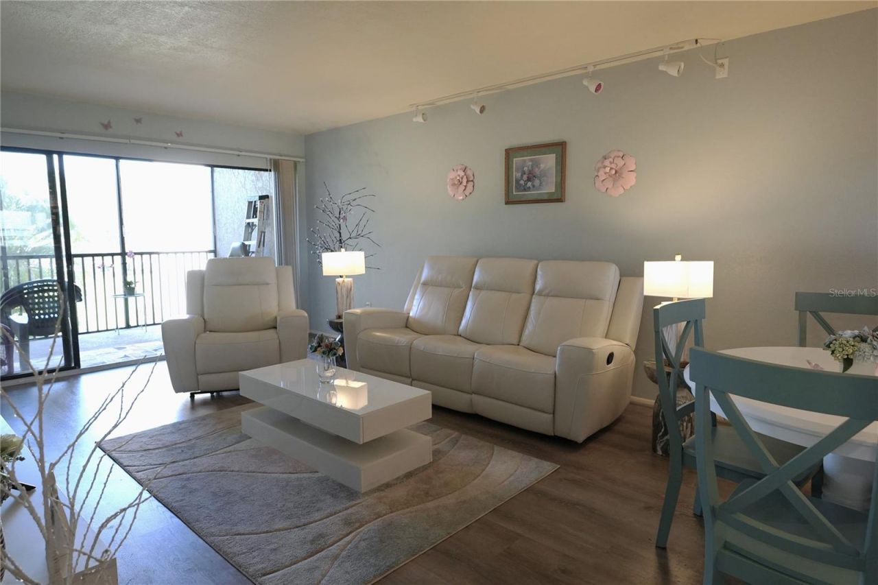 1999 Kings Highway, Unit 16B, Punta Gorda, FL 33980 Photo