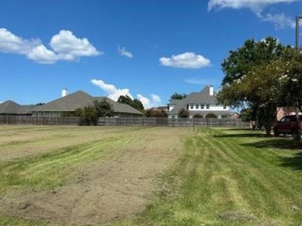 430 BELLE TERRE Boulevard, LaPlace, LA 70068