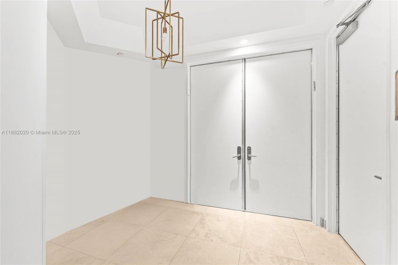 16047 Collins Ave, Unit 404, Sunny Isles Beach, FL 33160 Photo