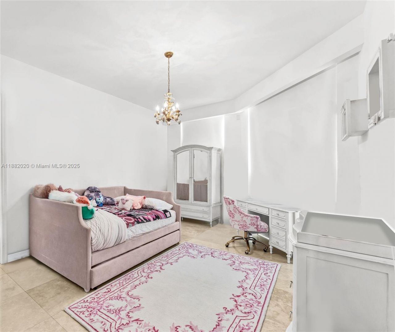 16047 Collins Ave, Unit 404, Sunny Isles Beach, FL 33160 Photo