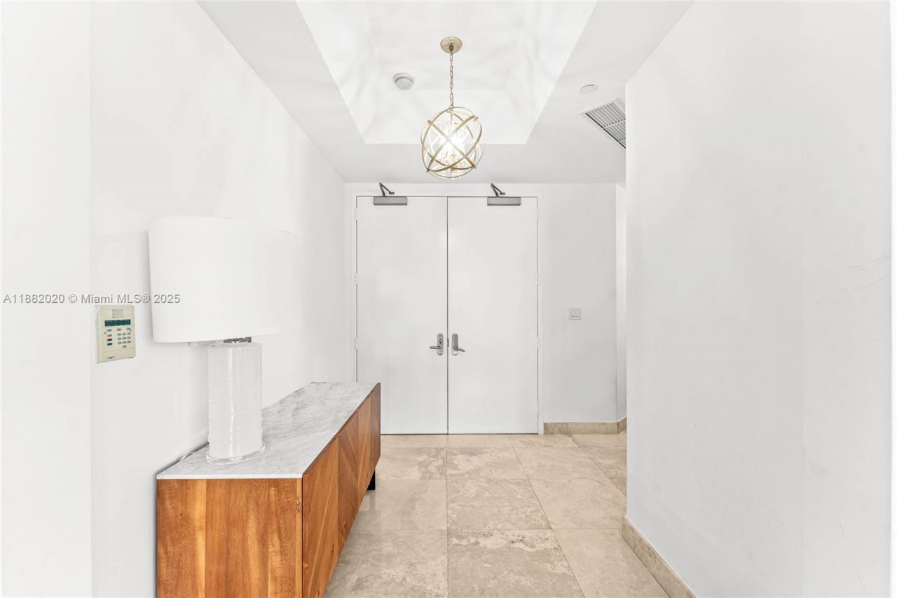 16047 Collins Ave, Unit 404, Sunny Isles Beach, FL 33160 Photo