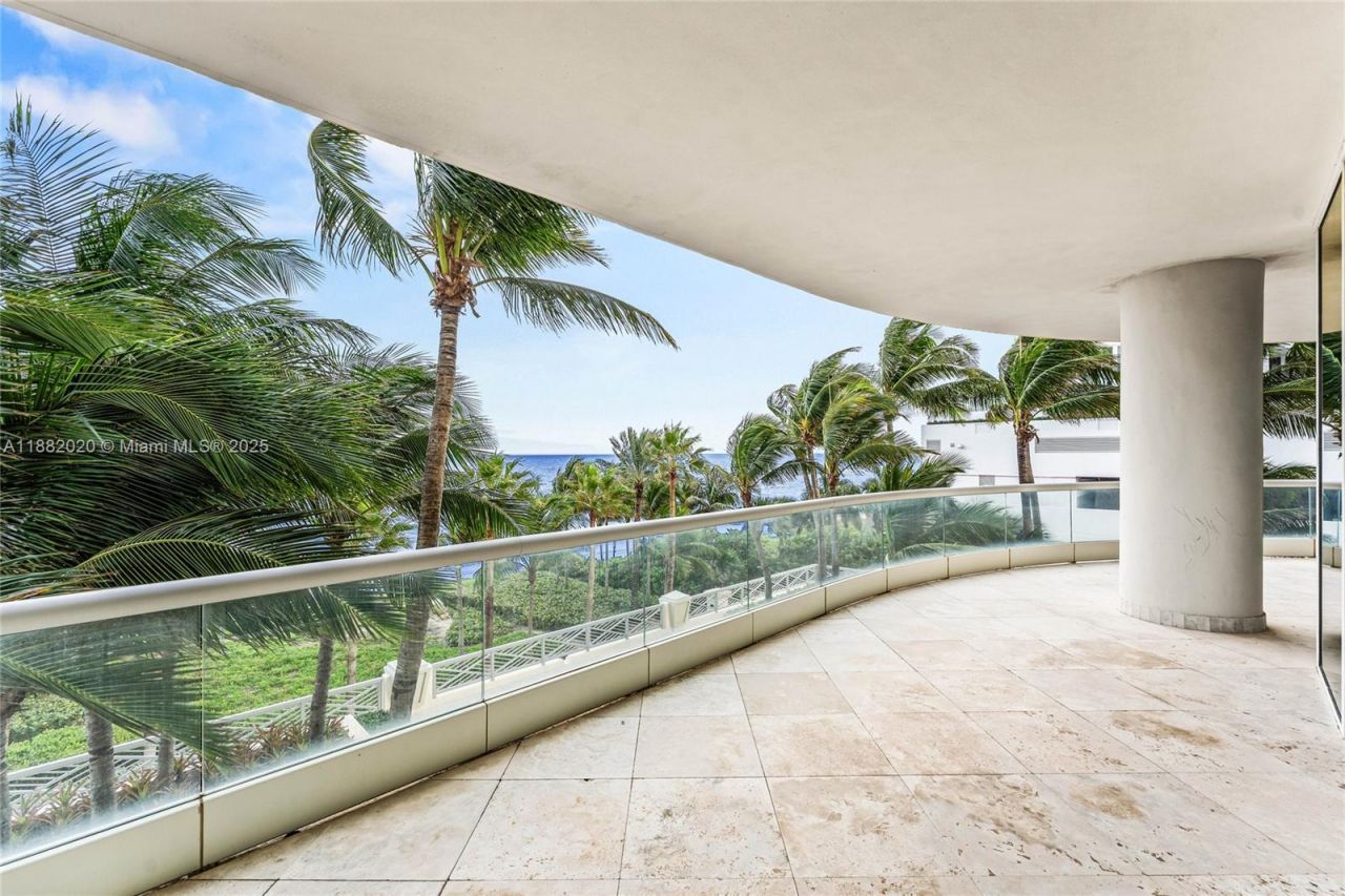 16047 Collins Ave, Unit 404, Sunny Isles Beach, FL 33160 Photo