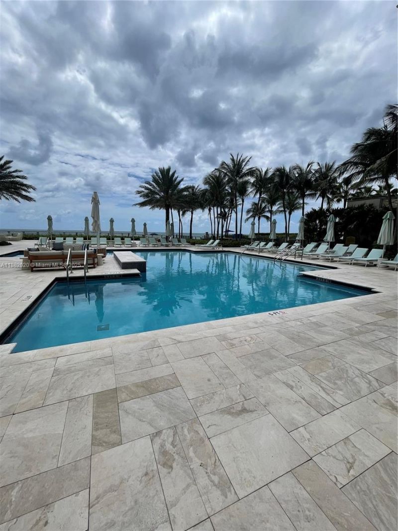 16047 Collins Ave, Unit 404, Sunny Isles Beach, FL 33160 Photo