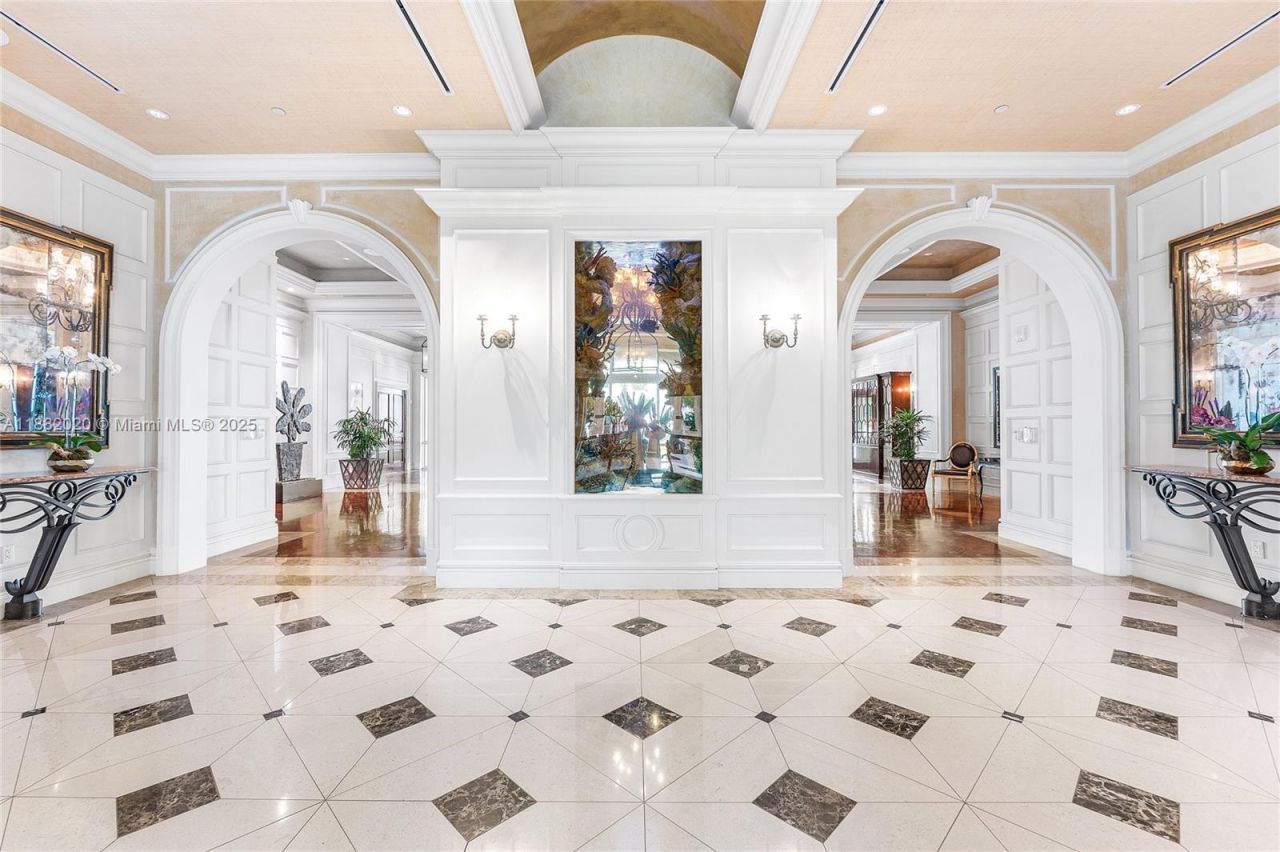 16047 Collins Ave, Unit 404, Sunny Isles Beach, FL 33160 Photo