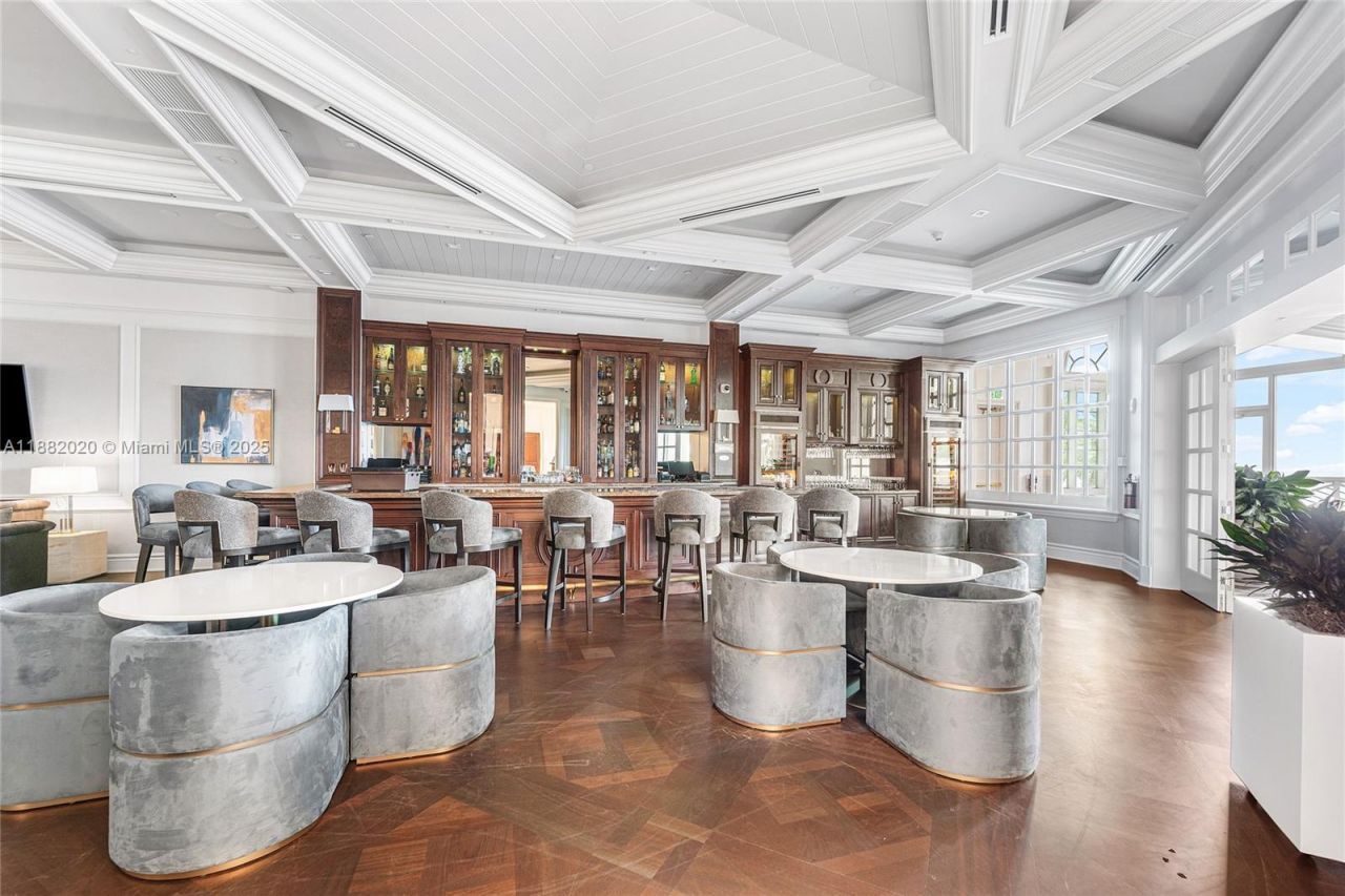 16047 Collins Ave, Unit 404, Sunny Isles Beach, FL 33160 Photo