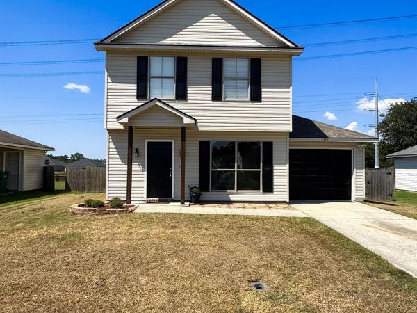 23937 S Park Ln, Denham Springs, LA 70726