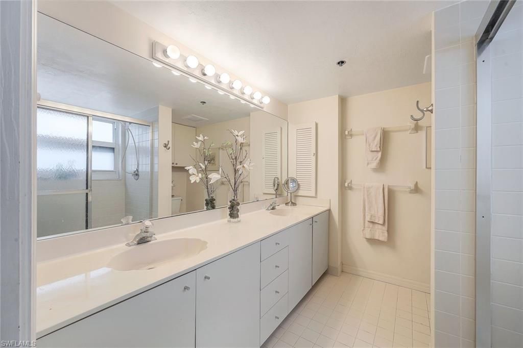 5501 Heron Point Dr, Unit 204, Naples, FL 34108 Photo