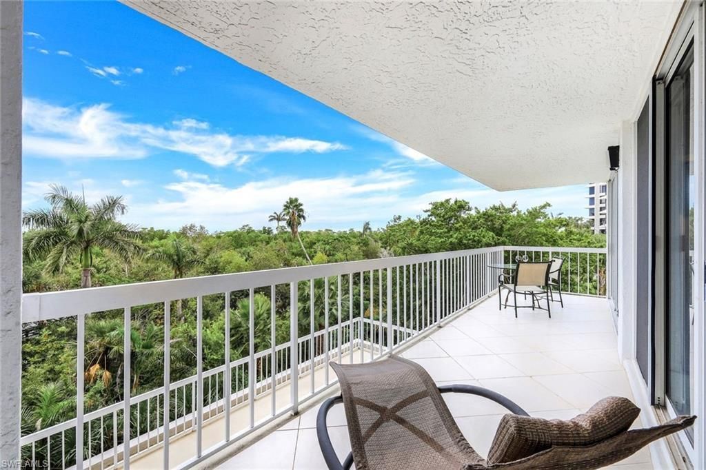 5501 Heron Point Dr, Unit 204, Naples, FL 34108 Photo