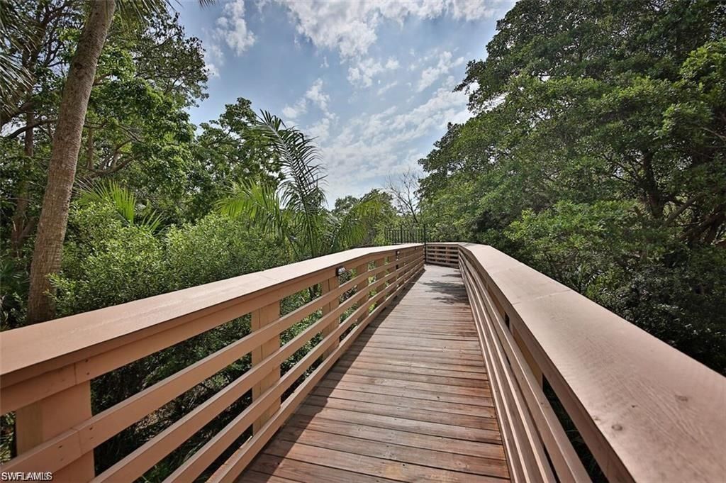 5501 Heron Point Dr, Unit 204, Naples, FL 34108 Photo