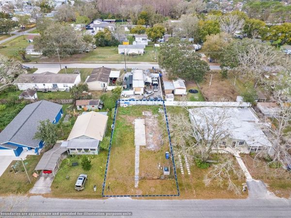 12912 CAMBRIDGE AVENUE, TAMPA, FL 33624