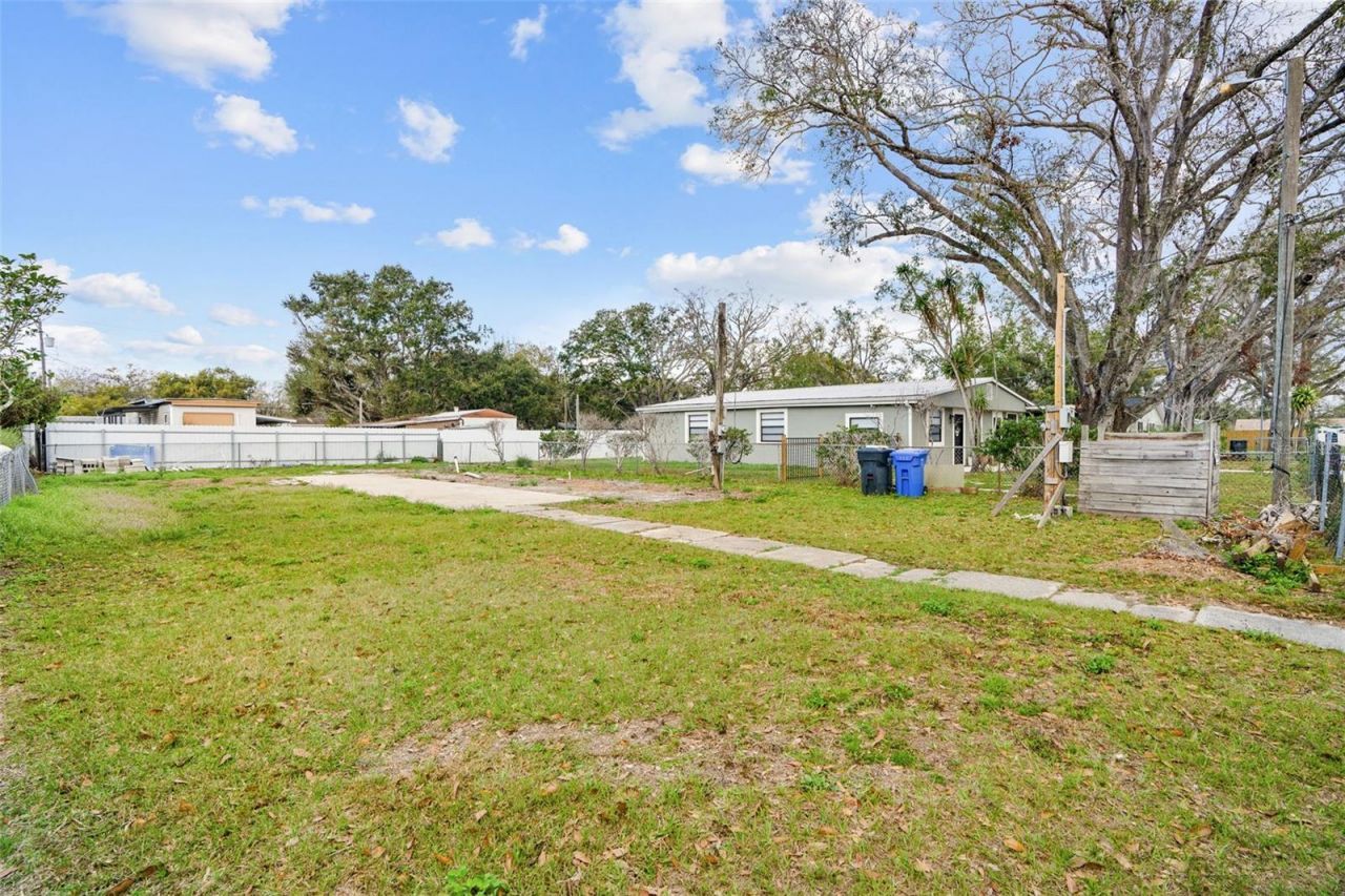 12912 Cambridge Avenue, Tampa, FL 33624 Photo