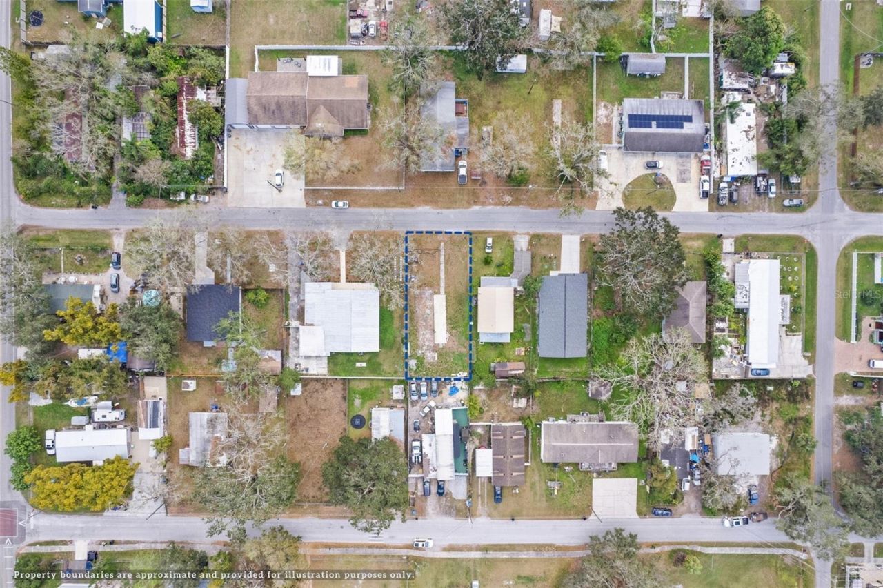 12912 Cambridge Avenue, Tampa, FL 33624 Photo
