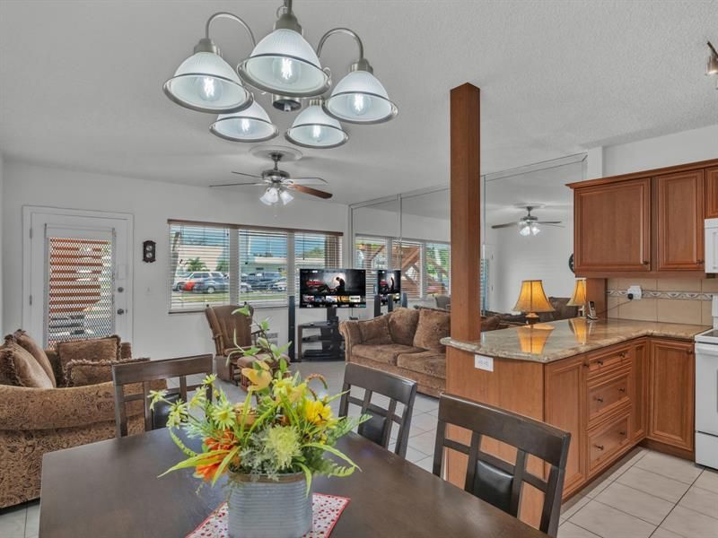 1000 SW 10th Avenue, Unit P4, Hallandale Beach, FL 33009 Photo