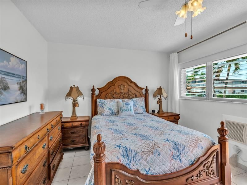 1000 SW 10th Avenue, Unit P4, Hallandale Beach, FL 33009 Photo
