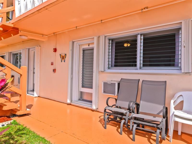 1000 SW 10th Avenue, Unit P4, Hallandale Beach, FL 33009 Photo