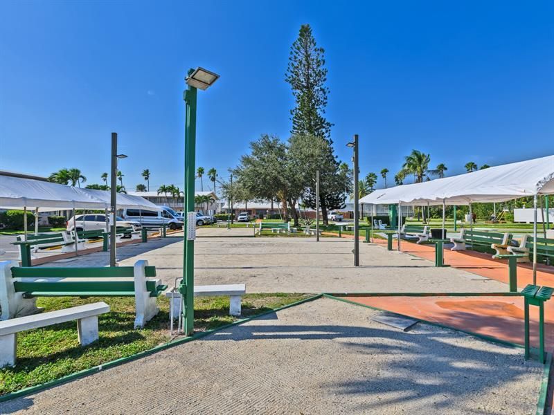 1000 SW 10th Avenue, Unit P4, Hallandale Beach, FL 33009 Photo