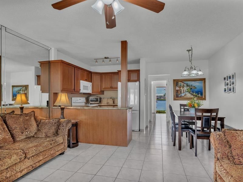 1000 SW 10th Avenue, Unit P4, Hallandale Beach, FL 33009 Photo