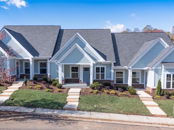 102 Ivy Court, Morganton, NC 28655