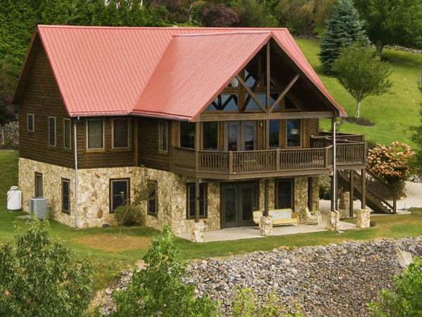 316 Reflections Point TRL, Fancy Gap, VA 24328