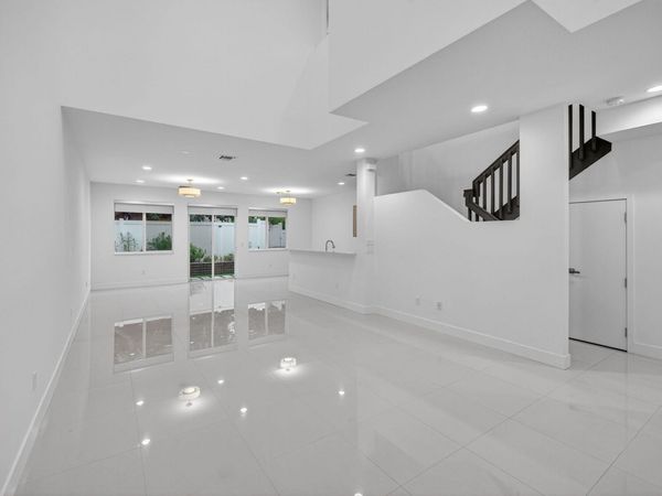 737 SE 1st Court, Unit 737, Pompano Beach, FL 33060