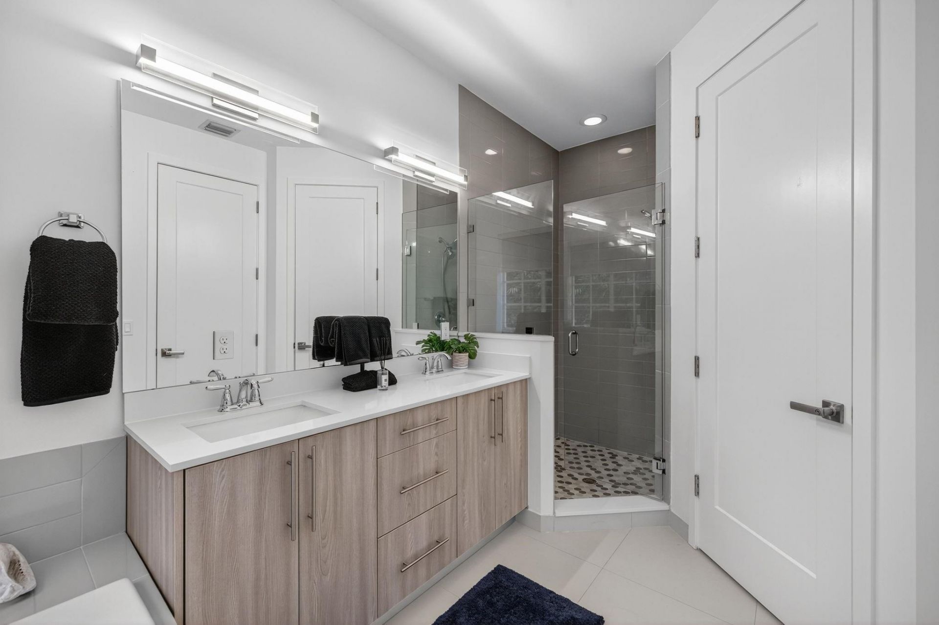 737 SE 1st Ct, Unit 737, Pompano Beach, FL 33060 Photo