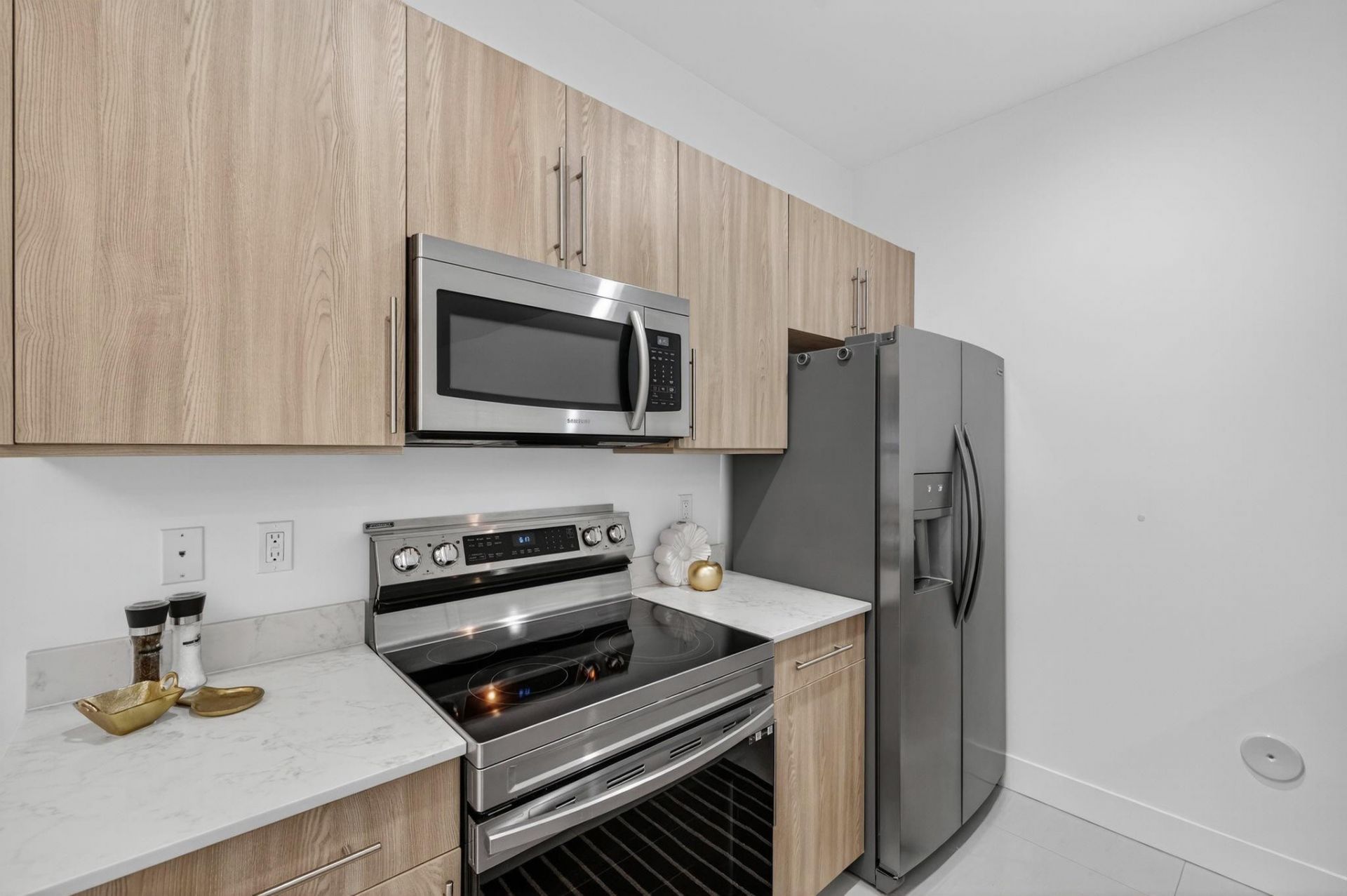 737 SE 1st Court, Unit 737, Pompano Beach, FL 33060 Photo