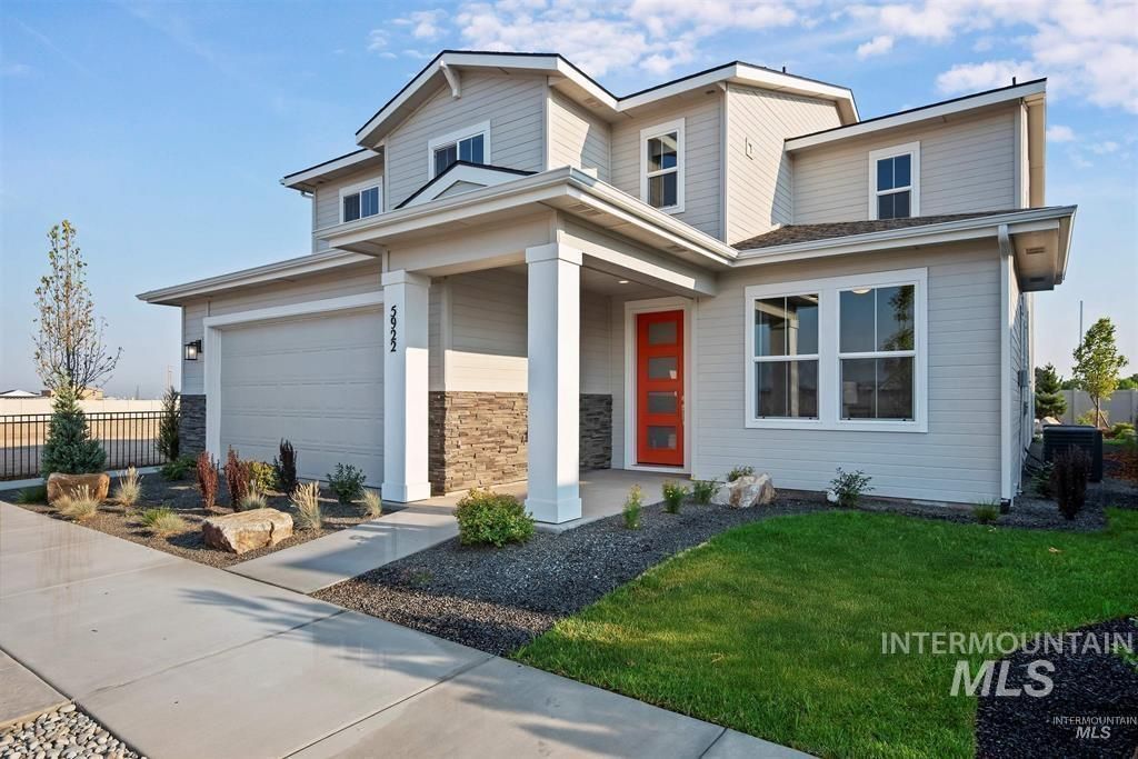 5801 N Artic Point Ave, Meridian, ID 83646 Main Photo