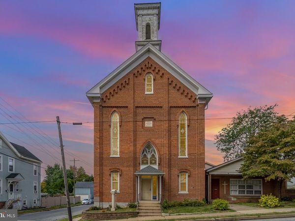 25 S COLLEGE STREET, MYERSTOWN, PA 17067