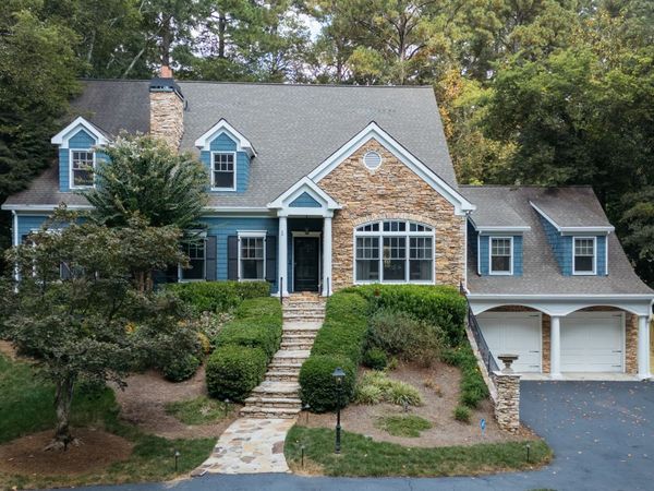 2813 W Roxboro Road NE, Atlanta, GA 30324