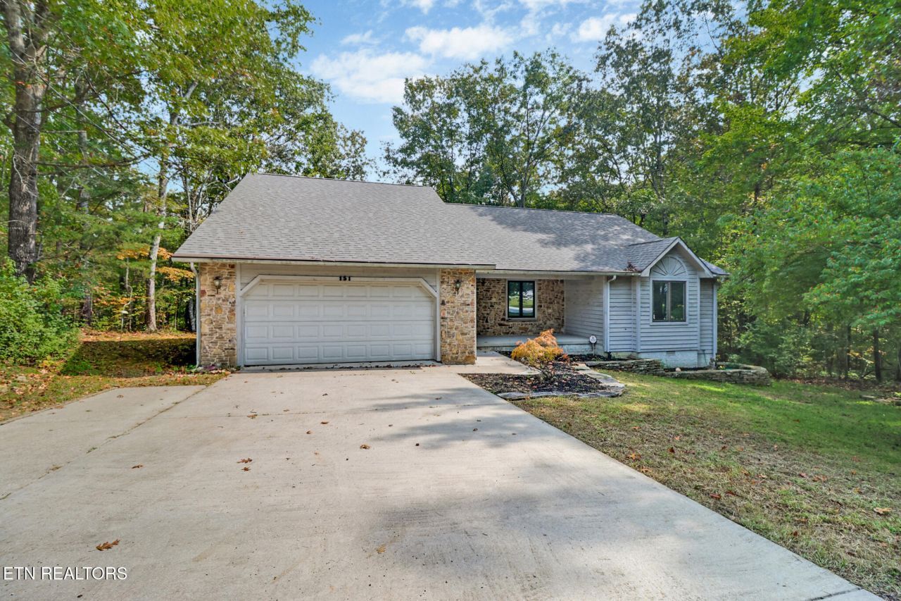 151 St George Drive, Crossville, TN 38558 Main Photo