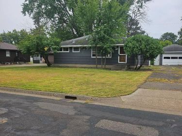 5107 Winchester Lane, Brooklyn Center, MN 55429