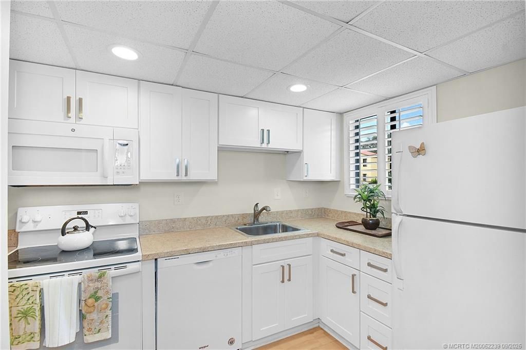 5313 SE Miles Grant Road, Unit 102, Stuart, FL 34997 Photo